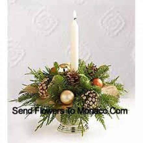 Beautiful Centerpiece with Greens and Pinecones